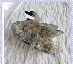 ヘアークリップ　スワン型