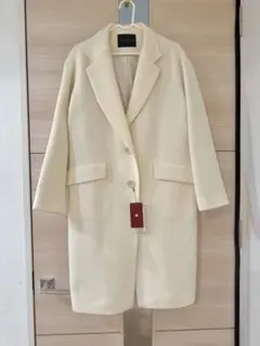 新品未使用タグ付き　オフホワイト　クリーム色 チェスターコート ウール90%