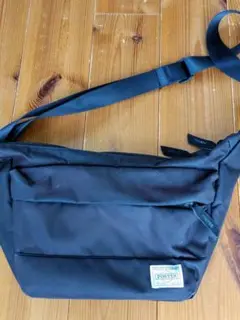 PORTER ブラック ショルダーバッグ