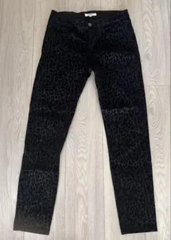 ヒョウ柄ブラックパンツ　ナチュラルビューティーベーシック