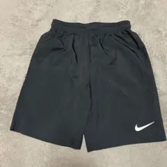 NIKE ハーフパンツ　レディース
