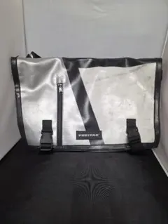 Item thumbnail for item afa2dfeb-d1b9-41e4-b3c8-8186456ed7b1