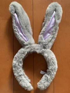 【美品】ディズニーイースター　うさぎ　ウサ耳　カチューシャ