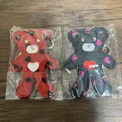 くま型キーホルダー 赤と黒 2個セット