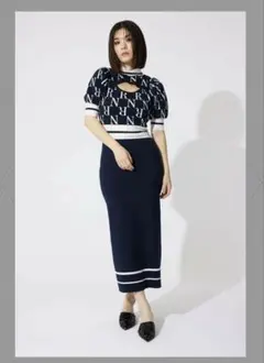 ネイビー ロゴ入り ニットワンピース 半袖　rienda