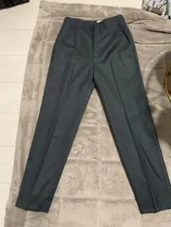 未使用☆UNITED ARROWS ダークグレー スラックス