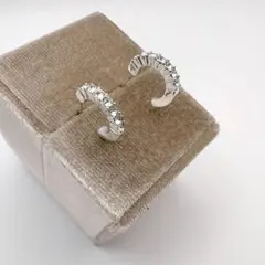 スワロフスキー　ピアス　ハーフフープ　クリアクリスタル　シルバートーン