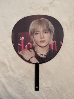 Stray Kids アイエン うちわ dominate