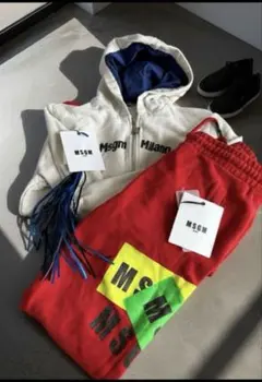 Item thumbnail for item b6e96fb7-2be7-4b14-803b-1b1caf417a1d