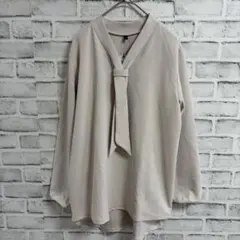 未使用☆ボウタイ ブラウス カットソー オフベージュ M 体型カバー