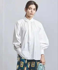 united arrows ギャザーボリュームシャツカラーブラウス　ホワイトのサムネイル
