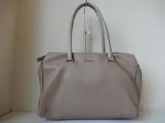 イタリア製☆本革☆フルラ☆B5収納☆5ポケット☆肩掛けOK☆ハンドバッグ