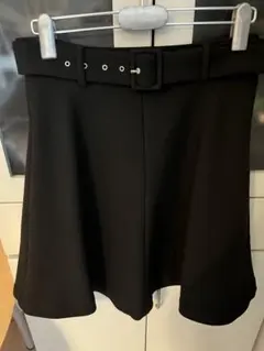 ZARA 膝上スカート