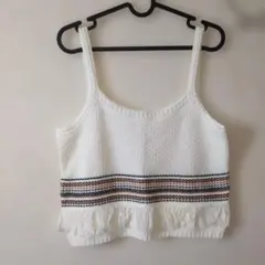 フリンジ付きホワイトクロップドビスチェ