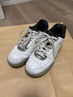NIKE エアフォース1 ホワイト シルバー