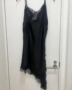 美品❗️ZARA風 レースアシンメトリーキャミワンピース　ブラック　Mサイズ