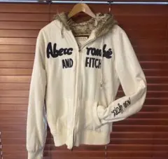Abercrombie&Fitch（アバクロンビー&フィッチ）フード付パーカー