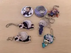 呪術廻戦　アクリルキーホルダー　缶バッジ　セット売り
