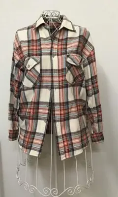 チェック柄長袖シャツ