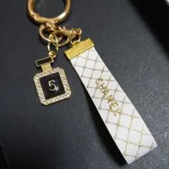 2026年最新】シャネル チャームの人気アイテム - メルカリ