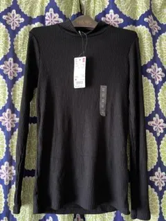 未使用　UNIQLO リブハイネックT （長袖）