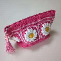 ハンドメイド　モチーフ編み　かぎ編み　グラニースクエア　お花ポーチ