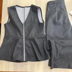 グレー ペプラムトップス ワイドレッグパンツセットアップ　Lサイズ