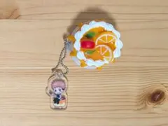 綿*）様 呪術廻戦 虎杖悠仁 ケーキキーホルダー