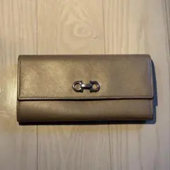 【美品】サルヴァトーレ フェラガモ 長財布Salvatore Ferragamoのサムネイル