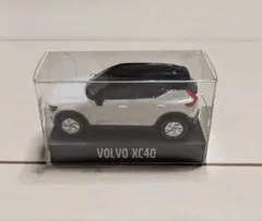 VOLVO XC40 ミニカー ホワイト/ブラックのサムネイル