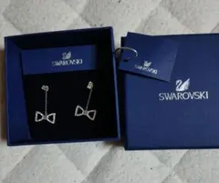 Swarovski リボン型ピアス