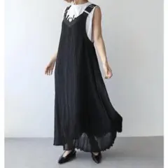 新品✨ブージュルード　プリーツワンピース　2way 黒　ジャンスカa2372