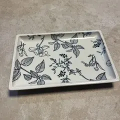 【新品未使用】artek scope 植物柄皿 2枚セット 2025年最新】artek 皿の人気アイテム - メルカリ