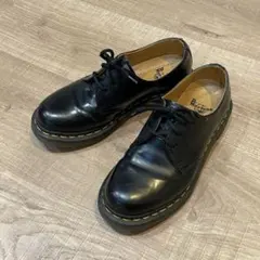 ドクターマーチン　3ホール　UK5
