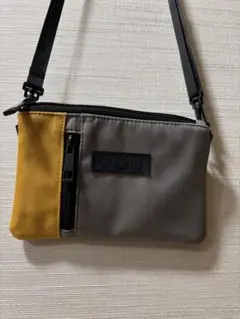 ショルダーバッグ サコッシュ グレー/イエロー　美品