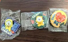 くら寿司　BT21　オリジナル缶バッジ　キーホルダー　3点セット