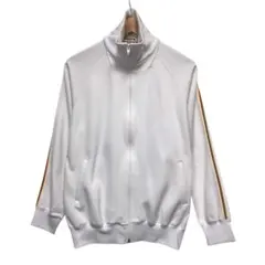 Item thumbnail for item 21bbaa5b-91bc-4d5b-b32d-ad242e75af30