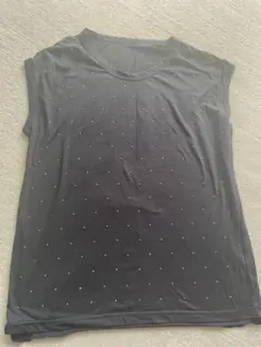 ヨシエイナバ　スタッズ付き 半袖Tシャツ ブラック　サイズ40のサムネイル