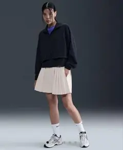 ナイキ 24.7 PerfectStretch プリーツスカート