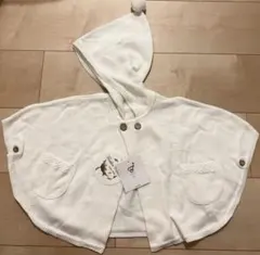 新品タグ付き　赤ちゃんの城　フード付きポンチョ 白　60〜90センチ　綿100%
