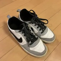 Nike スニーカー ホワイト/グレー/ブラック23cm
