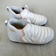 Teva スリッポンブーツ ホワイト/グレーのサムネイル
