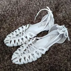 Sesto 編み込みホワイトサンダル