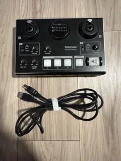 TASCAM MINISTUDIO CREATOR US-42B - メルカリ
