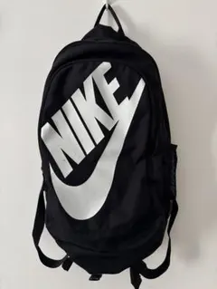 NIKE ナイキ　リュック　黒　ロゴ