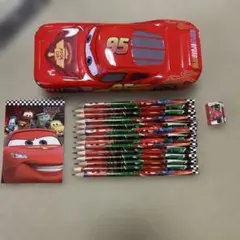 カーズ 色鉛筆　文房具セット 車型ケース付き