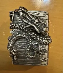 最終値下げ　龍の彫刻が施されたシルバー925製のオイルライター DRAGON