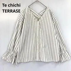 【テチチテラス】キャンディスリーブ七分袖ストライプ柄Vネック長袖シャツブラウス白のサムネイル