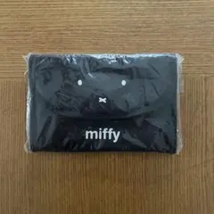 【新品未使用】miffy ミッフィー マルチケース　母子手帳ケース　通帳ケースのサムネイル
