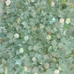 【50個】グリーン素材mix デコパーツ まとめ売り　量産　ネイルパーツ　春